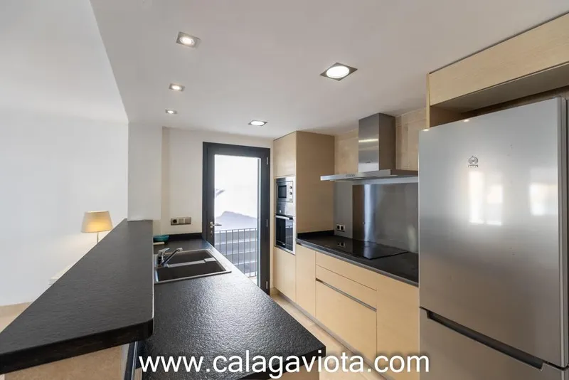 Semi-detached house — photo 7
