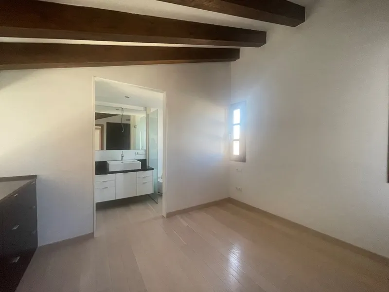 Duplex penthouse with terraces and sea views, 2 bedrooms, 2 bathrooms, La Calatrava, Palma — photo 10