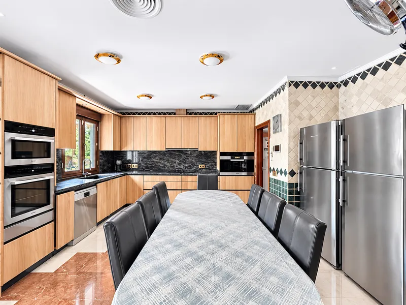 Magnificent family villa in an exclusive location in El Toro Mas — photo 7