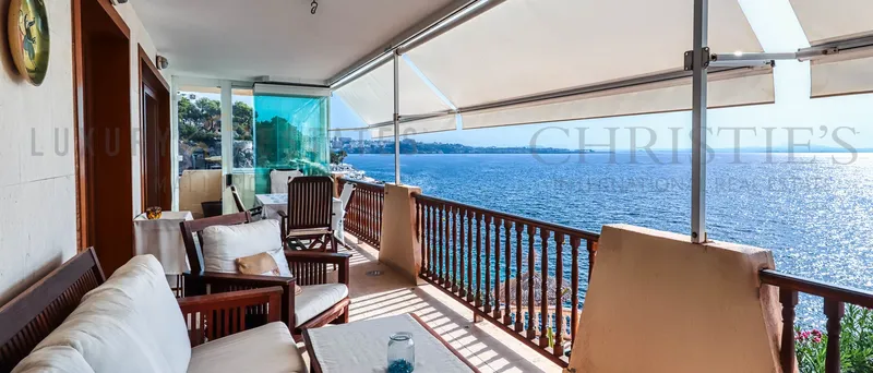 Spacious apartment in Illetas in first sea line with sea and beach access — photo 11