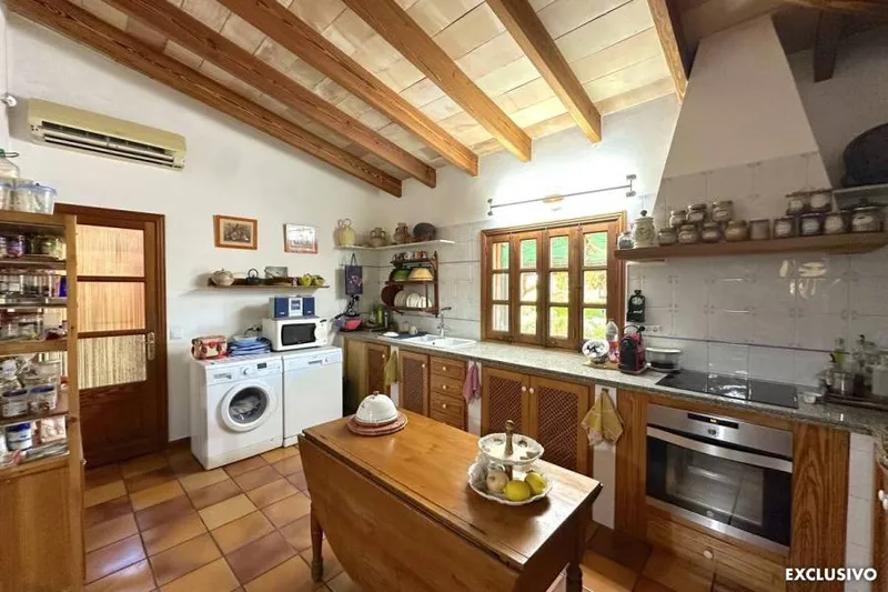 Charming Rustic Finca near Inca – Spacious Country Estate with Great Potential — photo 12