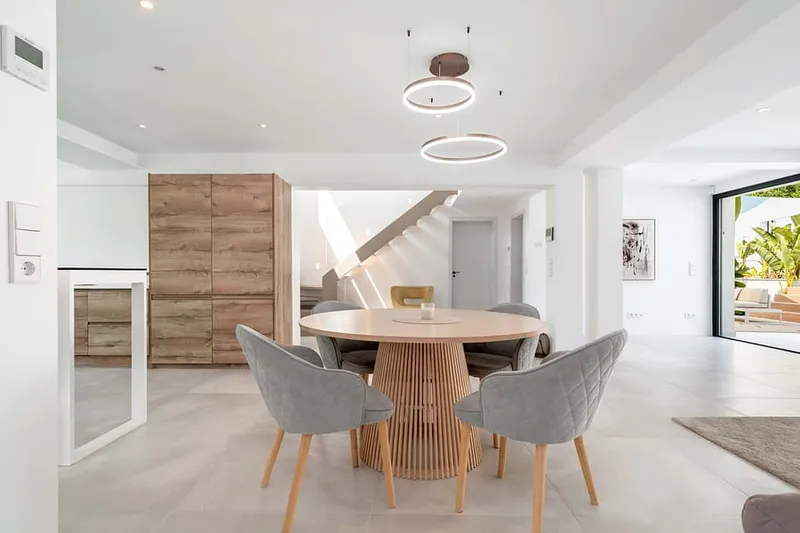 Modern Palmanova Villa with Pool, Tropical Garden & Big Outdoor Living — photo 4