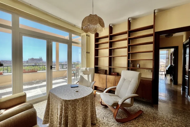 Attic with impressive views in the center of Palma — photo 11