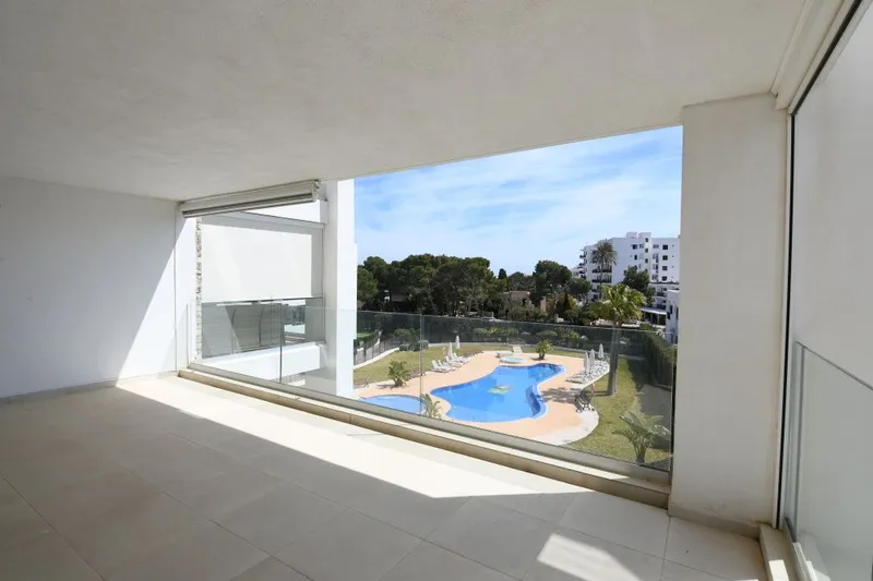 Modern and bright apartment in a quiet residential complex in Porto Colom — photo 9