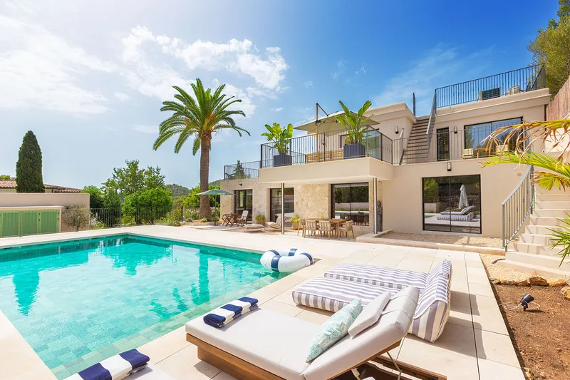 New-build villa with panoramic views and exclusive fittings — photo 3