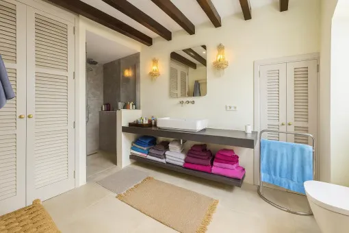 Búger: Fully renovated finca with pool and Tramuntana panorama — photo 11