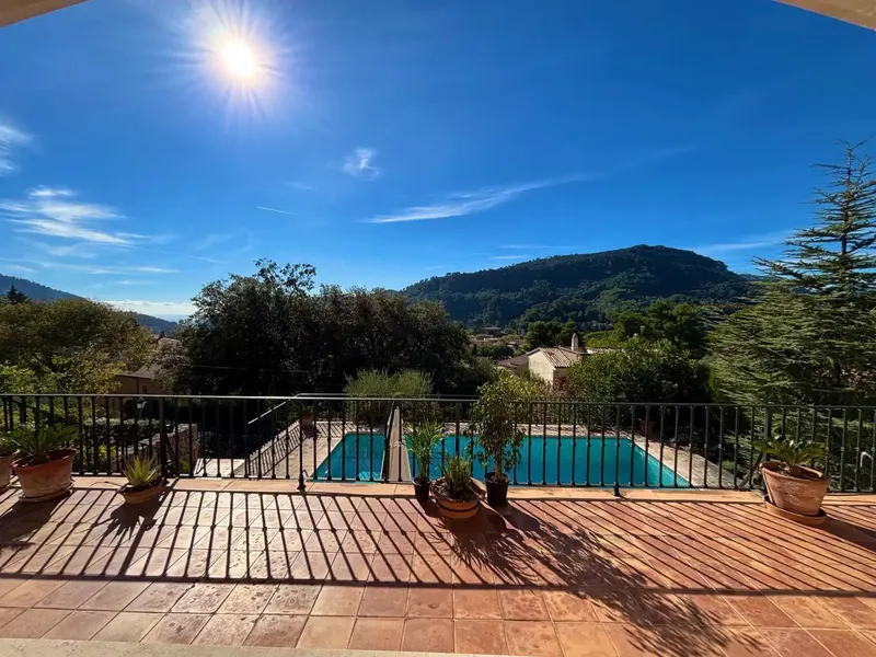 Mediterranean villa with panoramic views of the Serra de Tramuntana, the sea and the village of Valldemossa — photo 1