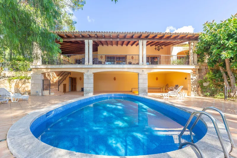 Mediterranean estate with guest casita directly on the golf course — photo 1