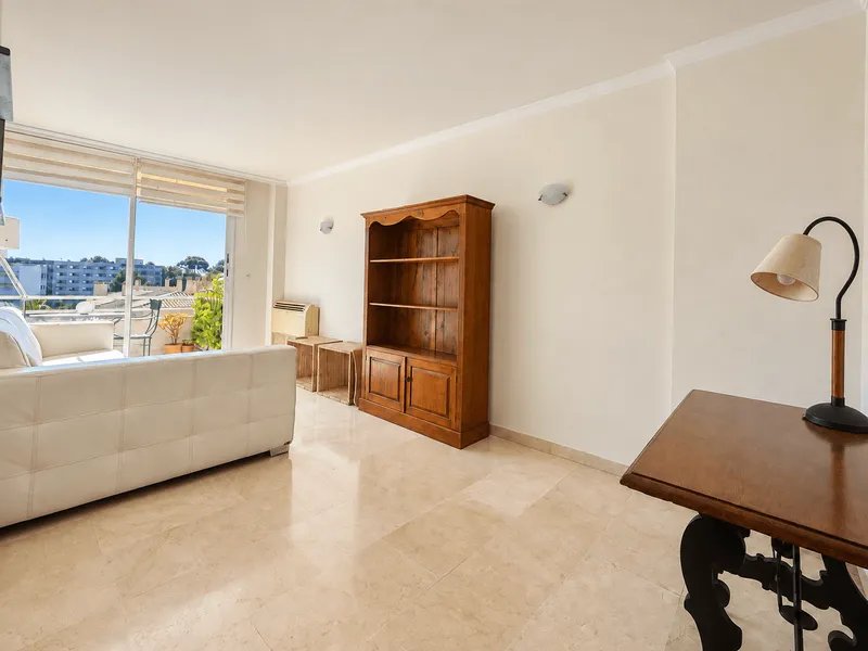 Mediterranean living in Portals Nous with underground parking and communal pool — photo 11
