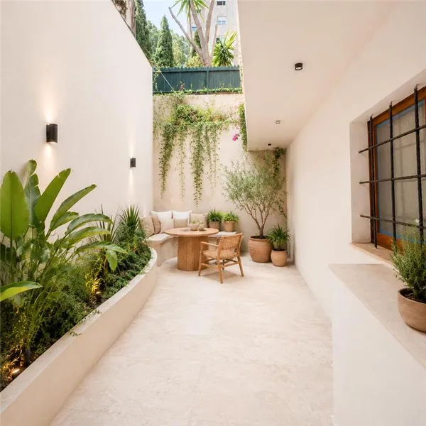 Commercial space between San Agustín and Cala Major — photo 9