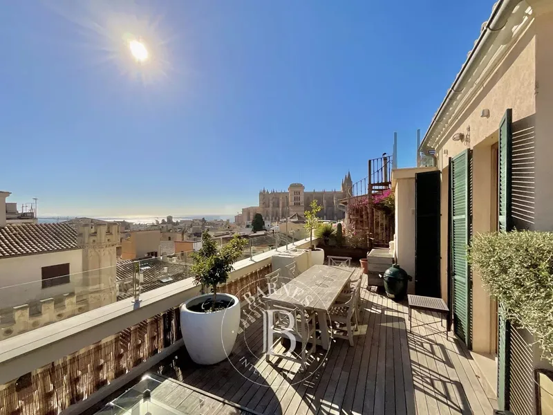 Multi-Unit Residence with Cathedral and Sea Views in Central Palma — photo 2