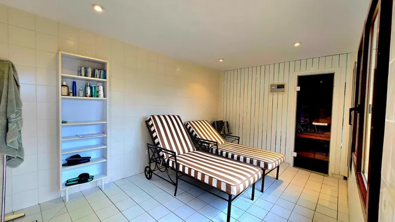 Chalet with ocean views and a 1,600-square-meter lot — photo 3