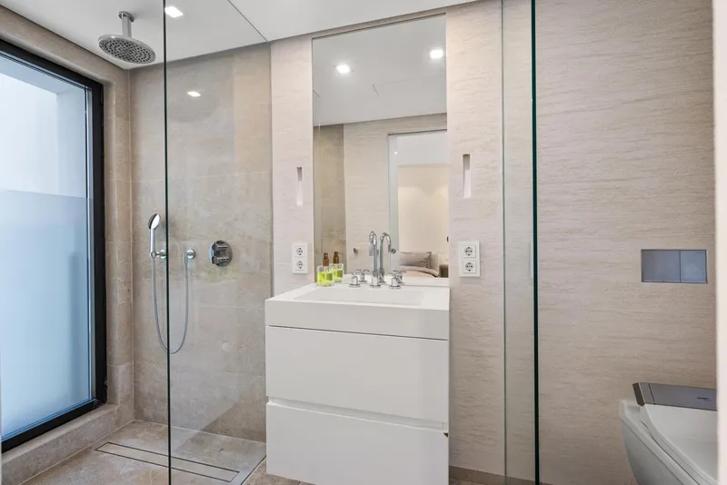 Luxury Apartment with Sea Views in Portals Nous — photo 12