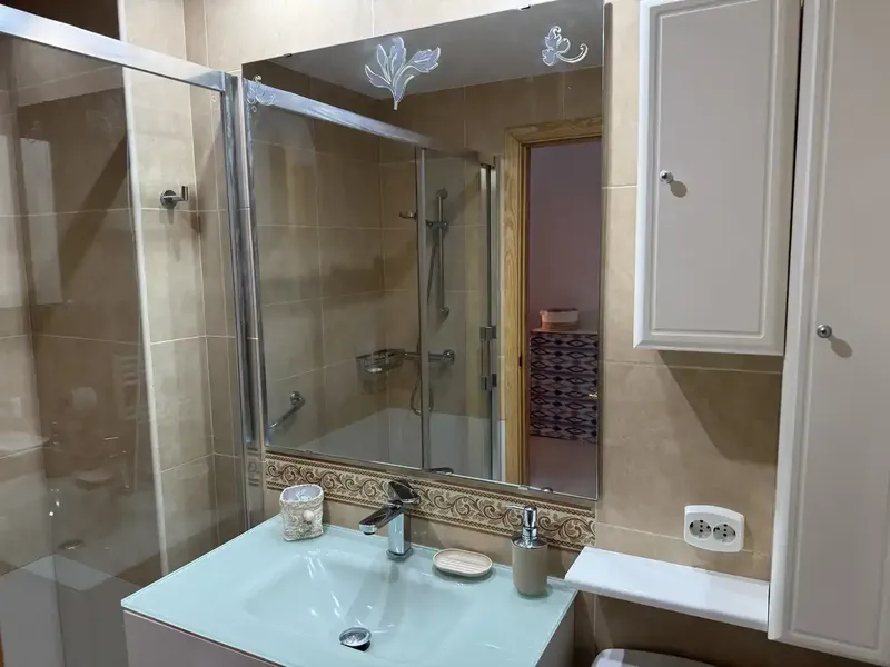 Exclusivo piso tipo ático muy luminoso de aproximadamente 66 m² situado en segunda planta y con una excelente orientación. La vivienda desta — photo 3