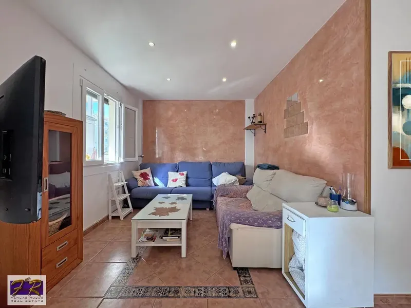 Fantastic Opportunity in Puerto de Alcudia: Exclusive Apartment Steps from the Beach — photo 4