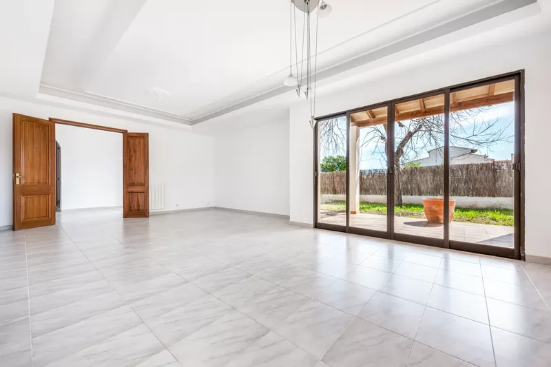 Chalet in Cala Millor with 7 bedrooms and a large plot — photo 3
