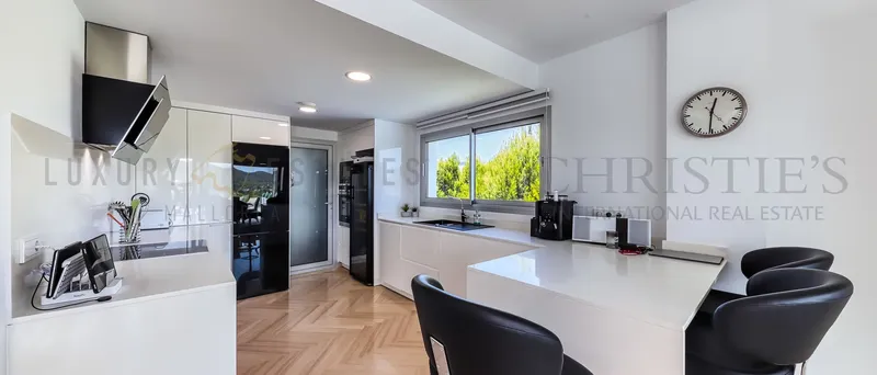 Modern penthouse in Santa Ponsa near golf course and beach — photo 3