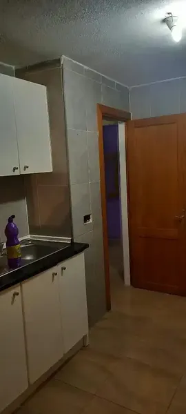 casa unificada separadas en cinco viviendas cada una con su cocina ,cuartos,baños y terrazas un pequeño patio . célula de habitabilidad y ce — photo 2