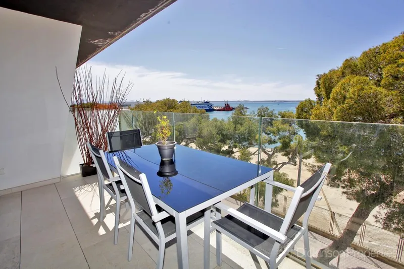 Penthouse for sale in Puerto de Alcúdia, Alcúdia, Mallorca, Baleares, Spain — photo 1
