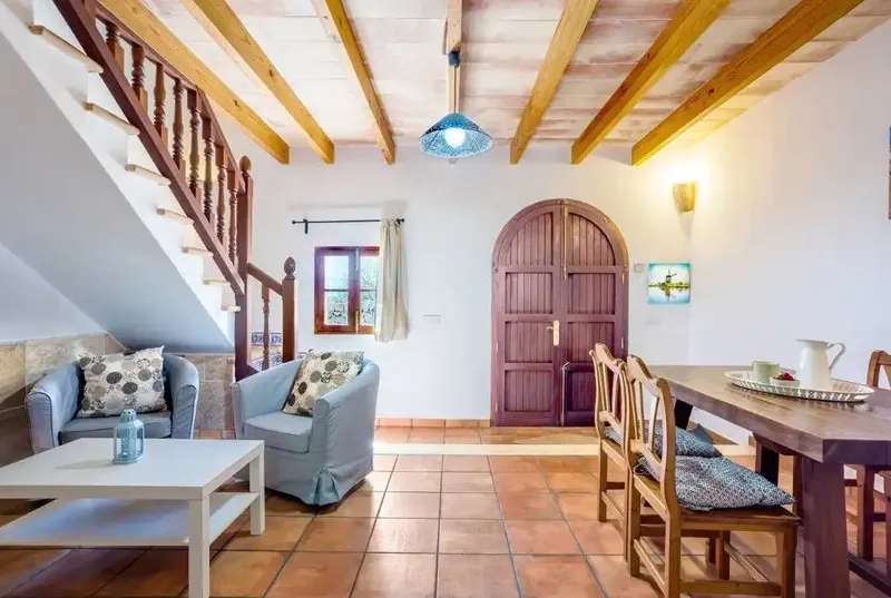 Discover the charm of rural life with this impressive rustic finca for rent, located between the picturesque villages of Santanyí and C — photo 5