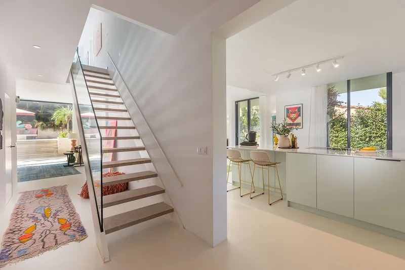 Elegant villa with top amenities and plenty of privacy — photo 5