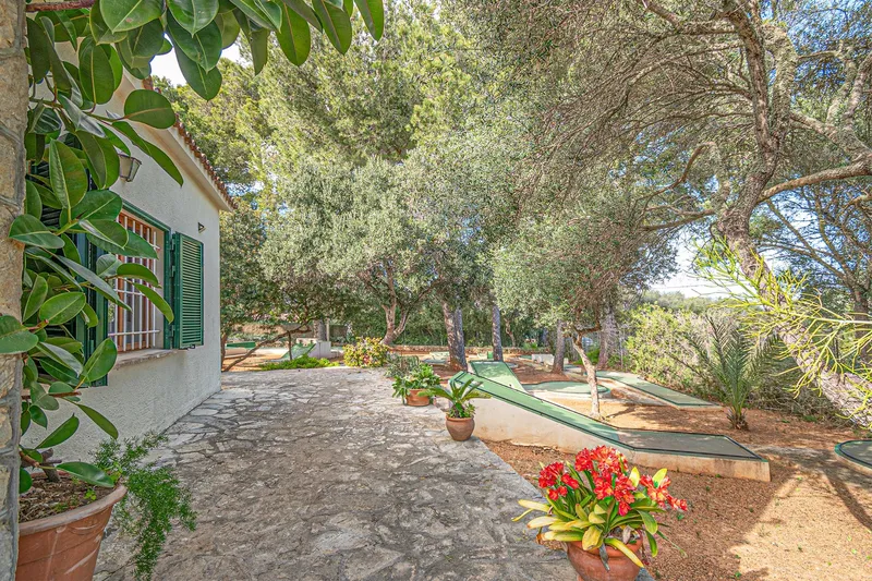 Villa with holiday rental license — photo 10