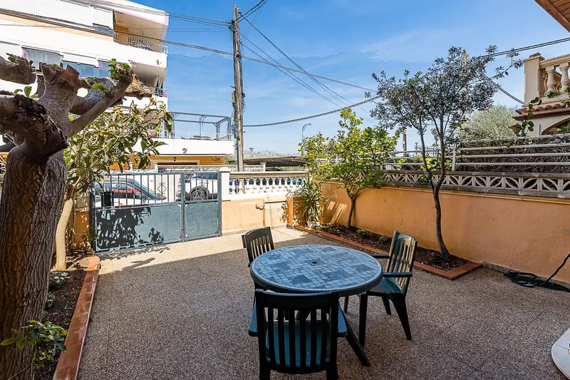 Townhouse with Large Terrace 5 Minutes from Palma Beach — photo 1