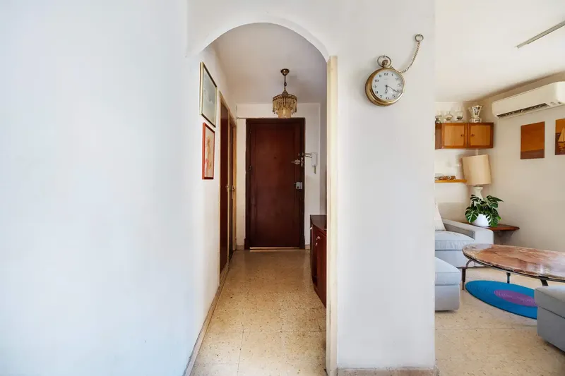 ¡Descubre esta magnífica propiedad totalmente amueblada y lista para vivir , en la calle Aragón. Situada en el codiciado barrio de Son Canal — photo 3