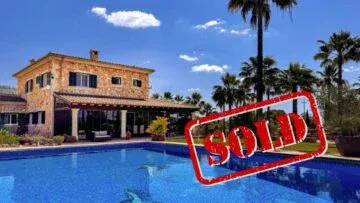 Mediterranean finca oasis with palm avenue, winter garden and pool — photo 1