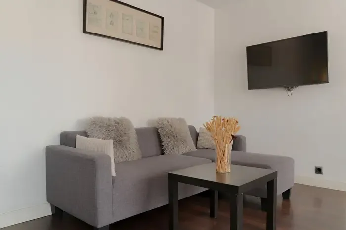 Piso en alquiler de 2 habitaciones: Centre, Sant Nicolau — photo 2