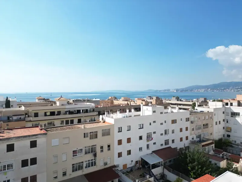 Three-bedroom penthouse with pool and sea views in El Molinar, New Development — photo 12