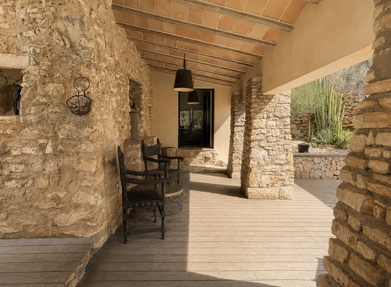 Rustic finca with pool and fountain near Cala Santanyi — photo 7