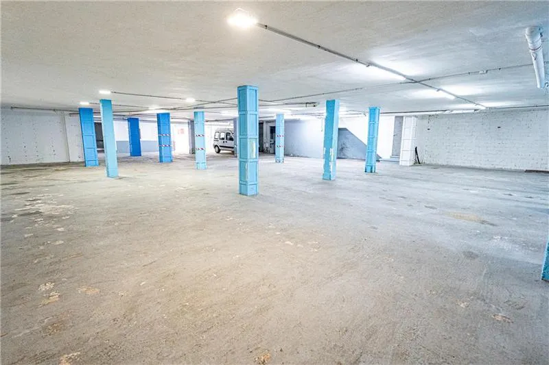 Commercial premises of approx. 470m² — photo 3
