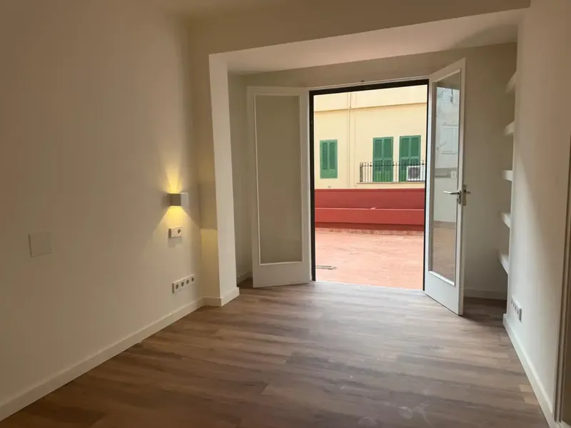 Amplio piso, sin amueblar, reformado de aproximadamente 125 m2 situado en primera planta sin ascensor, en la zona de Son Espanyolet, Palma d — photo 7