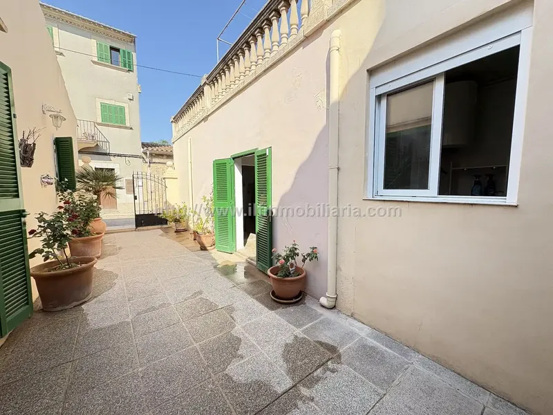 Magnificent Mallorcan-style house for sale in Petra — photo 1