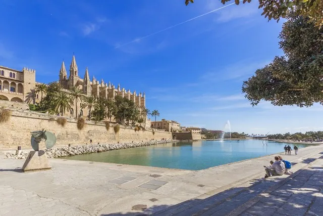 Exclusive penthouse to renovate for sale in Palma, Mallorca — photo 11