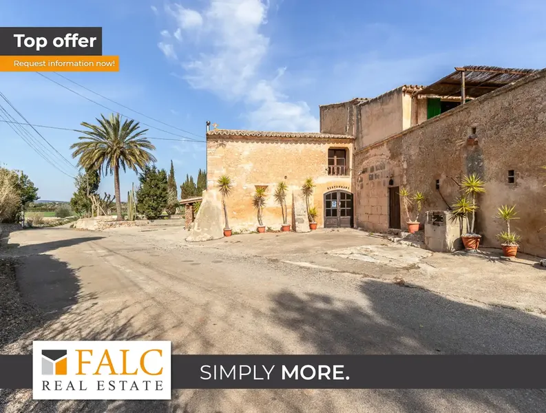 This beautiful rustic finca in Felanitx is surrounded by gardens with orange, lemon and olive trees and offers absolute tranquility in a — photo 1