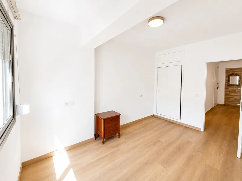 Modern renovated apartment in Blanquerna – Temporary rental (Maximum 11 months) — photo 12