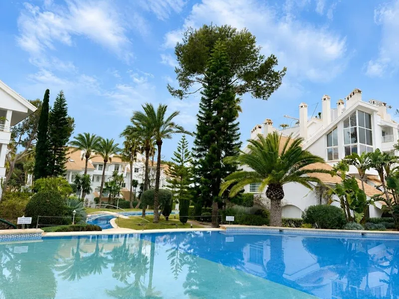 Elegant Seafront Duplex in Exclusive Santa Ponsa Community — photo 1