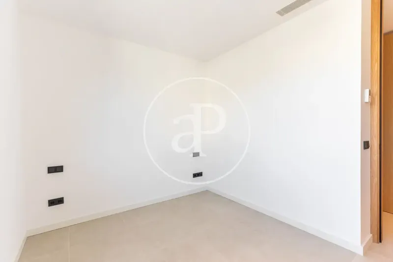 Piso con terraza en venta en Ponent — photo 11