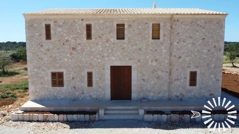 Casa Rustica for sale in Es Llombards Santanyi of 373 m2 — photo 6