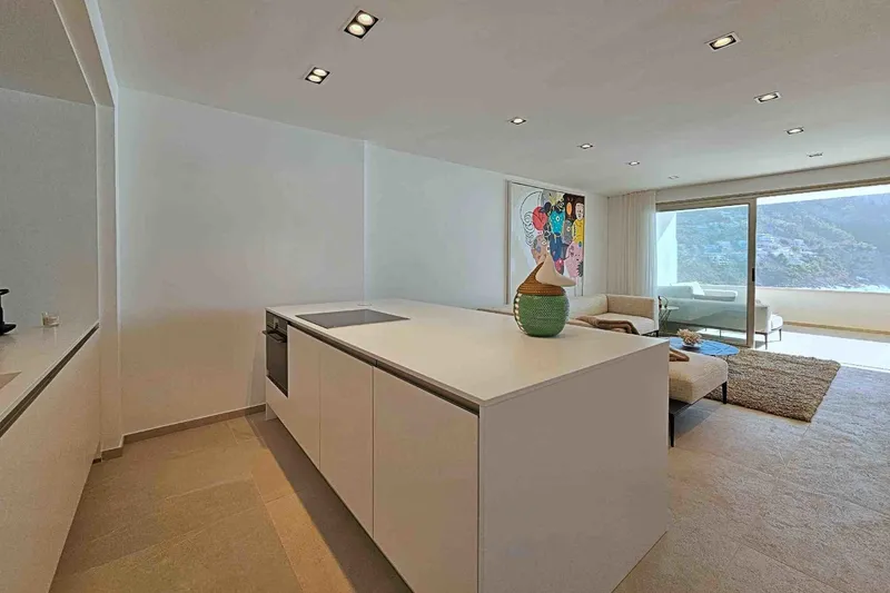 Stylish apartment with spectacular sea views — photo 5