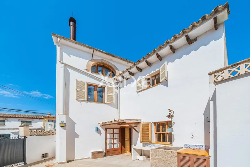 Unique opportunity in S'Arracó: charming villa to renovate — photo 3
