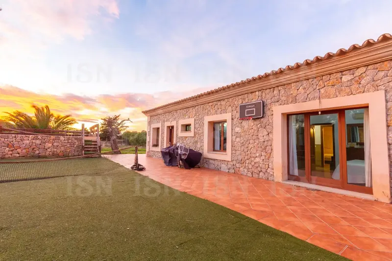Santa Eugenia: beautiful rustic house, completely clad in stone, in a charming setting of Santa Eugenia, on a plot of 3,000 — photo 12