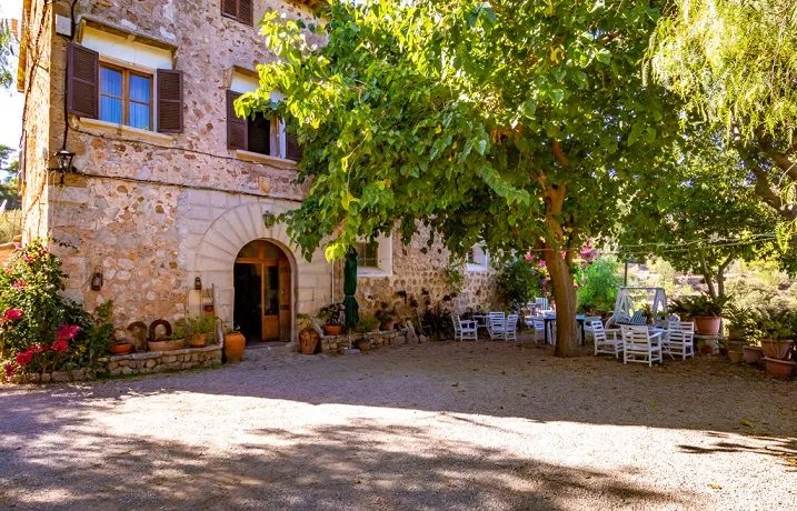 Mallorcan finca in idyllic area of Soller — photo 11