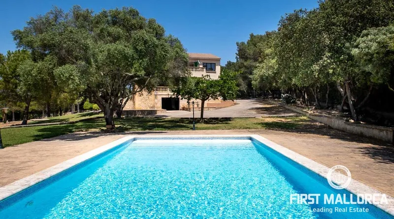 Real estate picture 0 Ref. No. 74024 — photo 2
