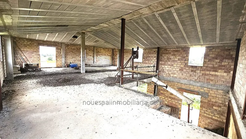 Rustic finca with structure in Búger — photo 11