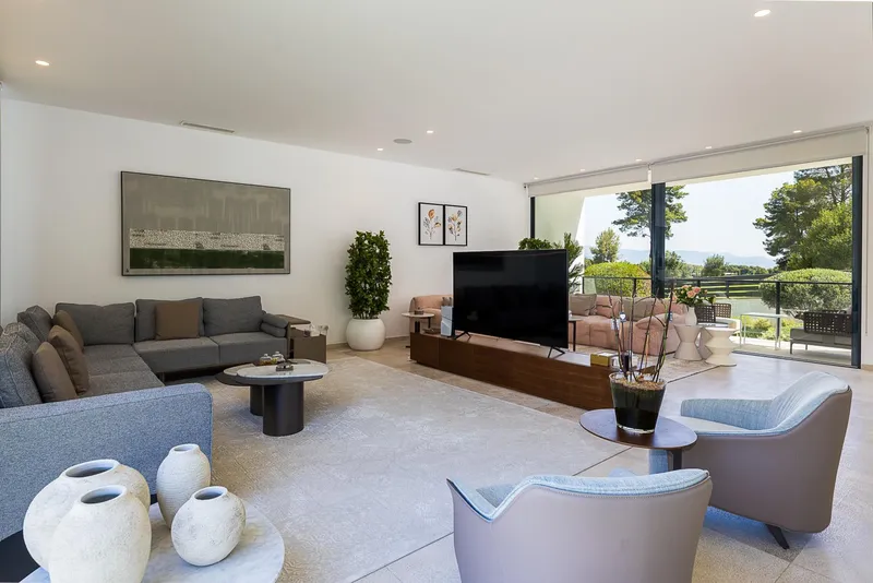 Luxury Villa — photo 9