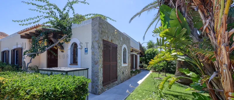 Renovated bungalow in Santa Ponsa with a private garden in southwestern Mallorca — photo 1
