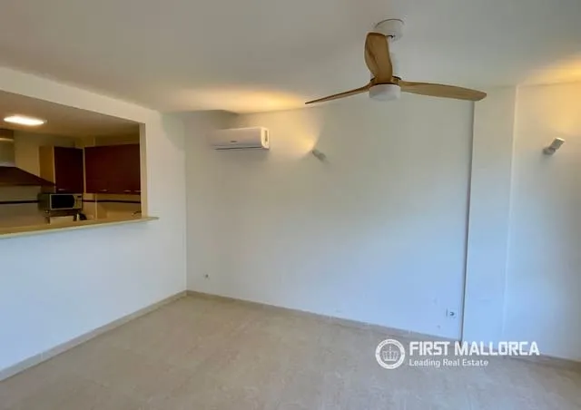 Apartment for rent in Cala Llombards, Santanyí — photo 1